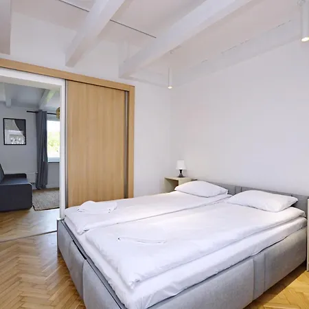 Przytulnie Urzadzony Victus By Renters ソポト
